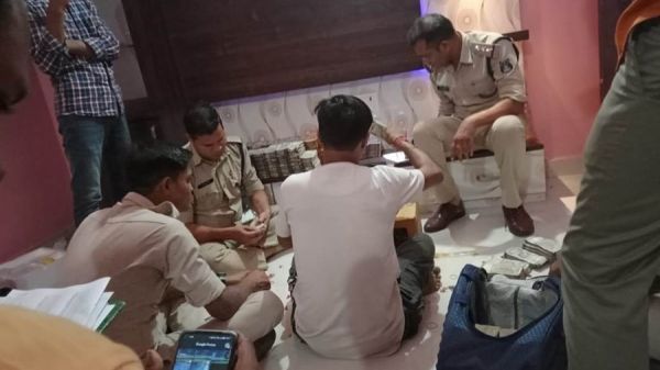 CG CRIME : कारोबारी ने दर्ज कराई 20 लाख की चोरी... जांच में पहुंची पुलिस के हाथ लगा... पौने तीन करोड़