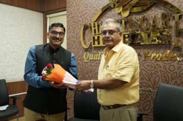 देश के सभी केंद्रीय भंडार स्टोर्स पर अब उपलब्ध होंगे छत्तीसगढ़ हर्बल के उत्पाद