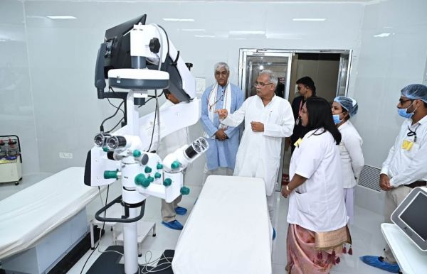  जगदलपुर जिला चिकित्सालय में नेत्र रोग विंग &lsquo;अम्बक&rsquo; का शुभारंभ... मुख्यमंत्री ने जनता को दी सौगात