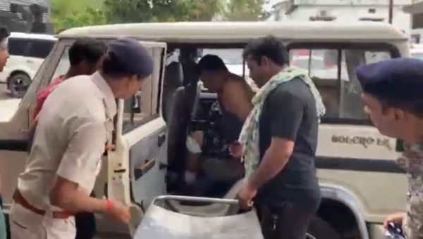 दंतेवाड़ा में आईईडी ब्लास्ट में जवान घायल... नक्सलियों ने किया था प्लांट