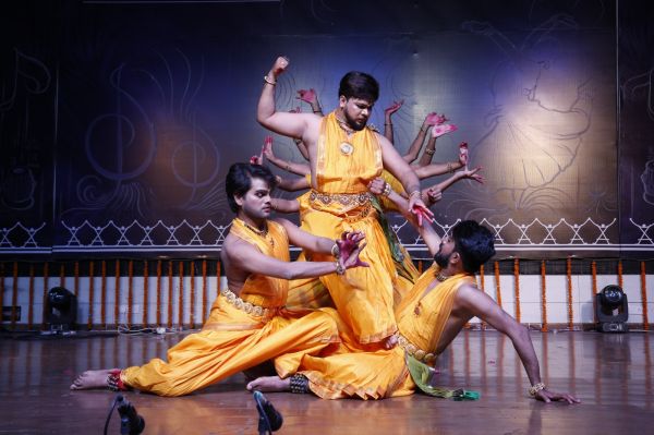 तीन दिवसीय चक्रधर समारोह में रिकॉर्ड एक हजार से अधिक कलाकारों ने दी शानदार प्रस्तुतियां