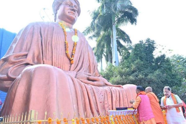 मुख्यमंत्री साय राष्ट्रीय युवा महोत्सव में हुए शामिल… 20 युवाओं को ’टेक्नोटॉस्क’ बीपीओ में प्रदान किया गया नियुक्ति पत्र