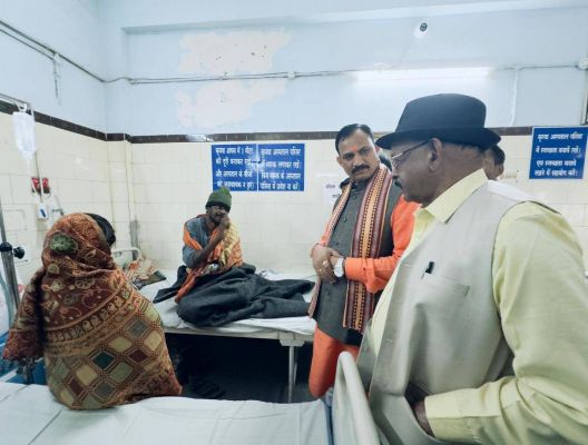 बैकुंठपुर में सर्जन सहित विशेषज्ञ डॉक्टरों की जल्द होगी पदस्थापना... जिला अस्पताल पहुंचे स्वास्थ्य मंत्री