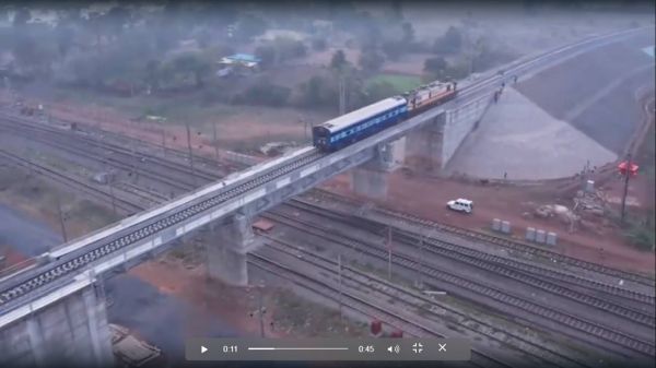 विकास की पटरी पर सरपट दौड़ता छत्तीसगढ़.... उसलापुर-बिलासपुर के बीच रेल फ्लाईओवर का काम पूरा