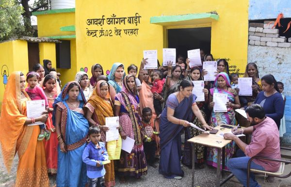  दो दिनों में 8.14 लाख महिलाओं ने महतारी वंदन के लिए भरा आवेदन