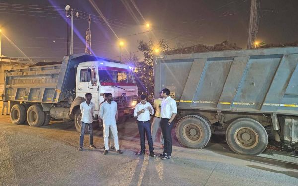  रेत के अवैध खनन व परिवहन के मामले में 6 चैन माउंटेड मशीन सहित 57 वाहन जब्त