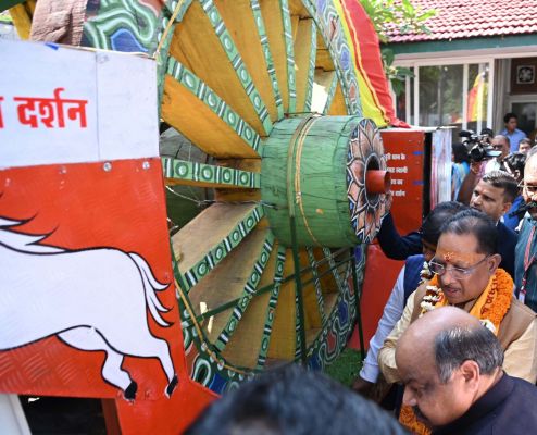 मुख्यमंत्री ने भगवान जगन्नाथ के रथ के पहिया की पूजा-अर्चना कर की प्रदेशवासियों की सुख-समृद्धि की कामना