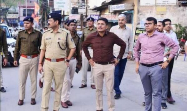  बिलासपुर की बिगड़ी ट्रैफिक व्यवस्था को दुरूस्त करने सड़क पर उतरे कलेक्टर और एसपी