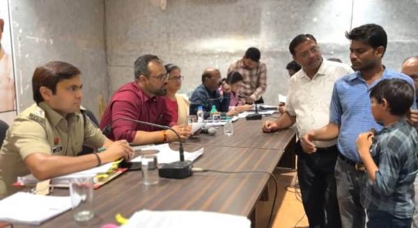 रायपुर : आर्थिक रूप से कमजोर यश को मिलेगा छात्रावास में प्रवेश