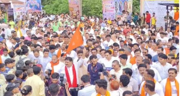 भोरमदेव पदयात्रा, डिप्टी सीएम विजय शर्मा हुए शामिल, चारों ओर गूंजा हर-हर महादेव