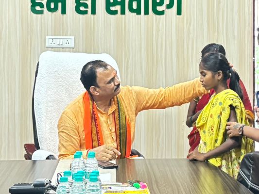 &ldquo;पापा, मैं ठीक हो जाऊंगी ना?&rdquo; &ndash; दिल की बीमारी से जूझ रही मासूम शांभवी गुरला का सवाल