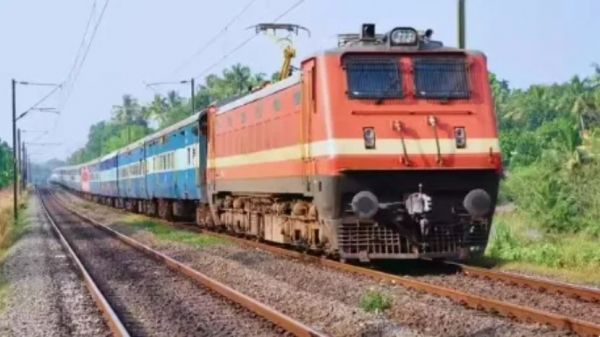छत्तीसगढ़ में बड़ा रेल हादसा टला&hellip; लोकोपायलट ने लगाई आपातकालीन ब्रेक