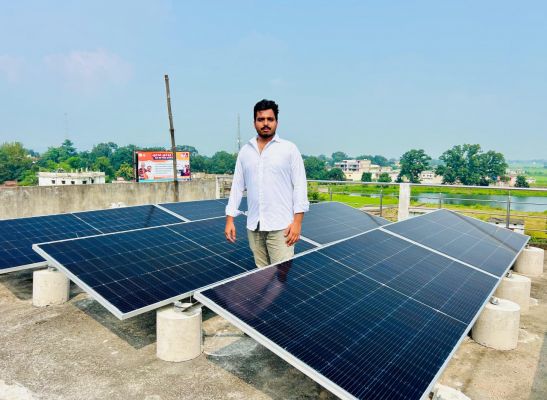 सौर ऊर्जा बना आत्मनिर्भरता का प्रतीक