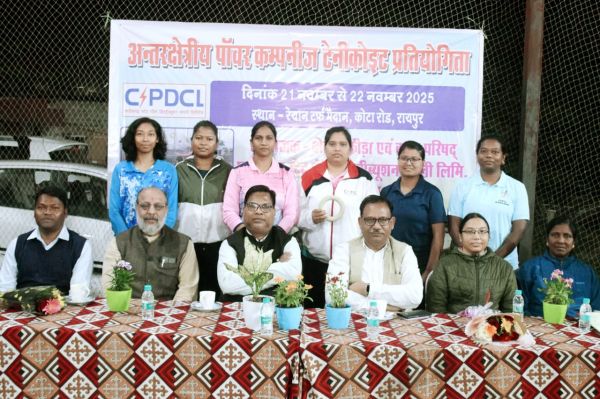  टेनीकोइट प्रतियोगिता में यशोदा व अमिता बनीं विजेती