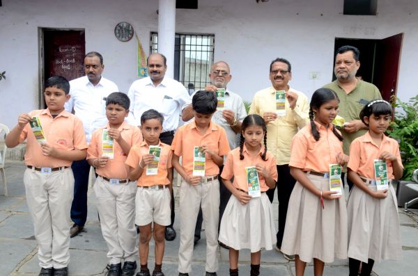 'बीजों का अंकुरण से पौधा तक सफर'  ने बच्चों को किया आनंदित