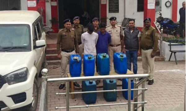 वाहनों से डीजल चोरी करने वाला गिरोह पकड़ा गया, 2 आरोपी गिरफ्तार, स्कॉर्पियो व 140 लीटर डीजल जब्त