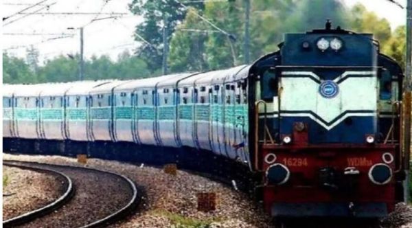 राजिम कुंभ मेला 2026 के लिए रेलवे की बड़ी तैयारी: रायपुर&ndash;राजिम के बीच 1 से 15 फरवरी तक चलेंगी 2 मेमू स्पेशल ट्रेनें