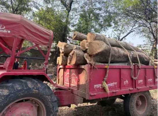 लकड़ी लोड ट्रैक्टर जब्त, वन विभाग ने अवैध परिवहन पर कार्रवाई की