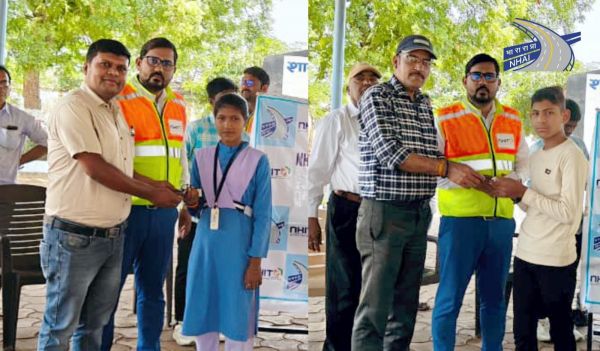 सड़क सुरक्षा अभियान के तहत तरपोंगी के 42 विद्यार्थियों को बांटे निःशुल्क चश्में