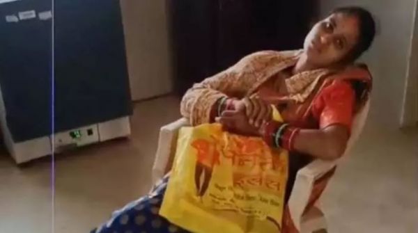अस्पताल में कूलर-फैन नहीं, गर्भवती महिला हुई बेहोश, मरीज के परिजनों का हंगामा
