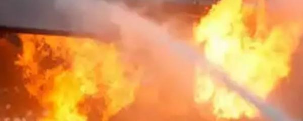 घर में लगी भीषण आग, अंदर सो रहे थे परिवार के चार सदस्य