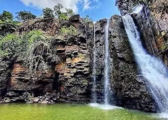 सिद्धखोल जलप्रपात में ईको-टूरिज्म प्रबंधन से संवर रही स्थानीय ग्रामीणों की आजीविका