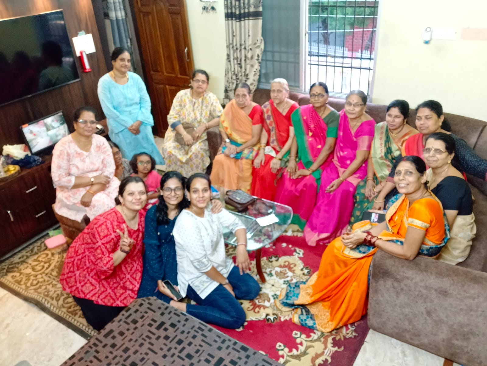 सिविल लाइन महिला केंद्र की बैठक में डॉ.विनया मायस्कर ने दिए हेल्थ टिप्स