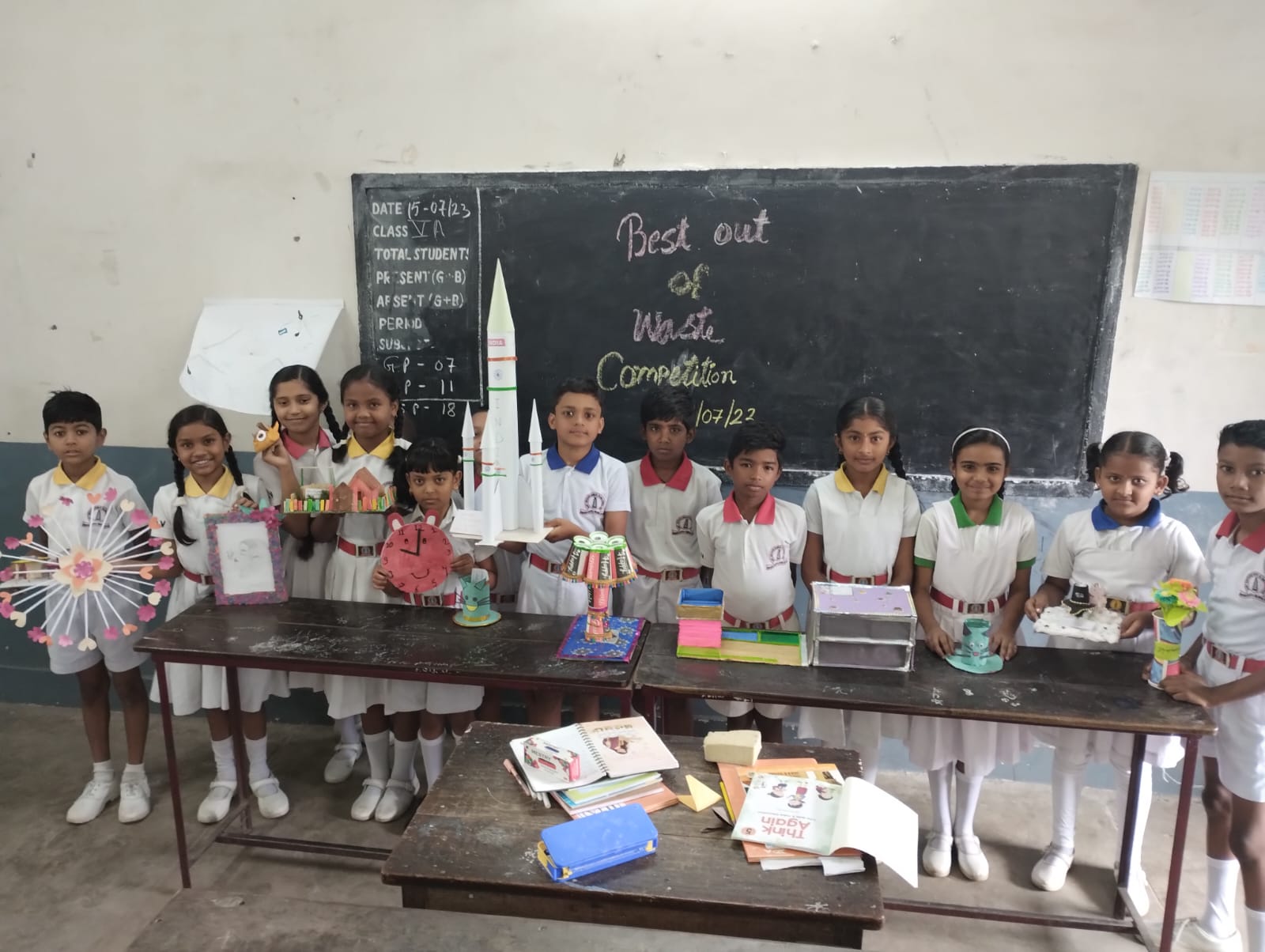 बच्चों में दिखा कला का नया रूप, वेस्ट को बनाया बेस्ट