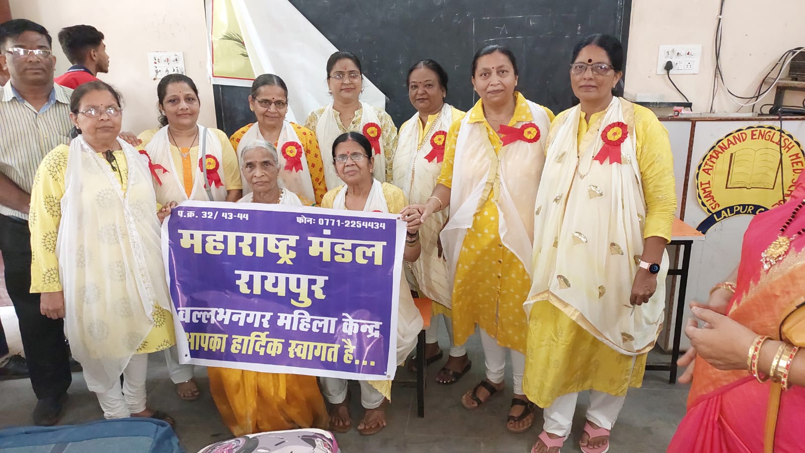 महाराष्ट्र मंडळ की महिला केंद्र ने नशामुक्ति के लिए स्कूल में किया नुक्कड़ नाटक