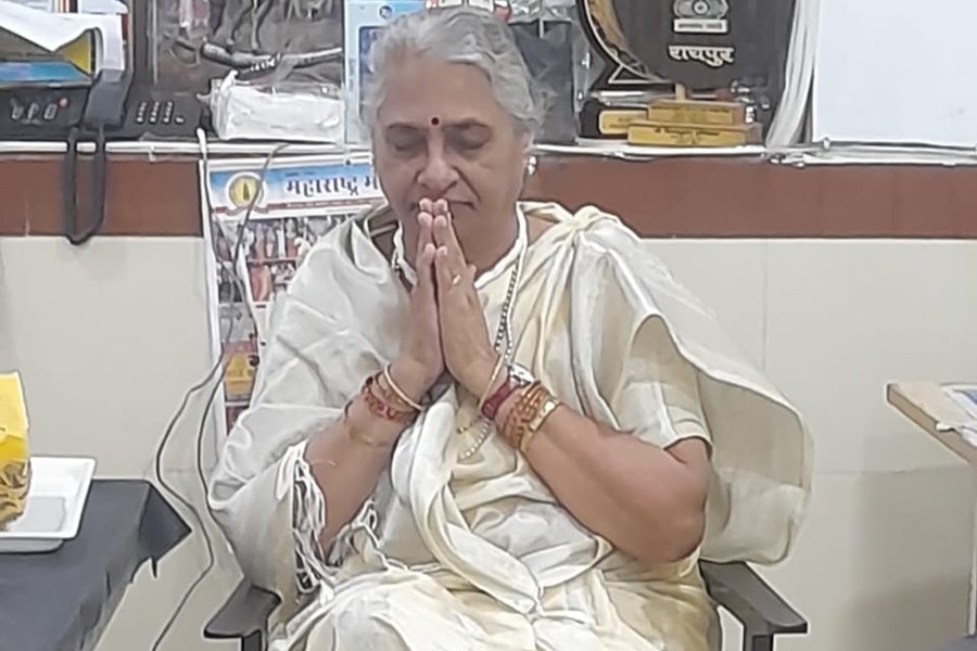 40 सालों से आध्यात्मिक सफर पर...नीताताई का महाराष्ट्र मंडल ने किया आत्मीय सम्मान... कहा, मंडल आकर हुई प्रसन्नता