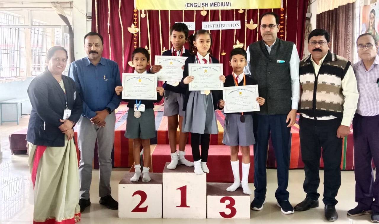 संत ज्ञानेश्वर स्कूल में मनाई गई नेताजी सुभाष चंद्र बोस की जयंती