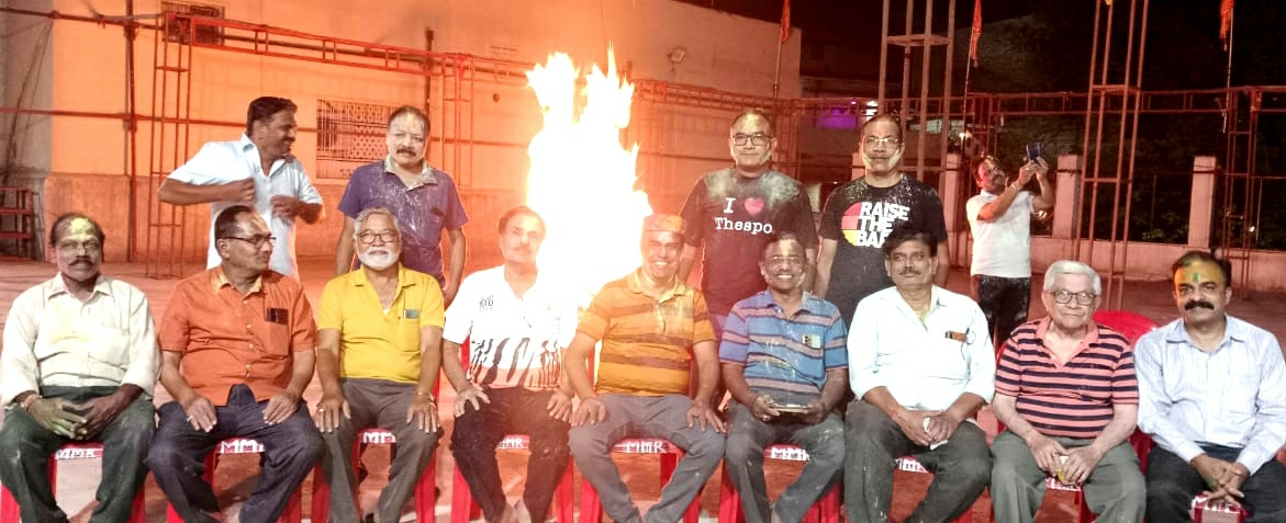  नशा, गाली गलौज करने वाले हिरण्यकश्यप के साथ: काले