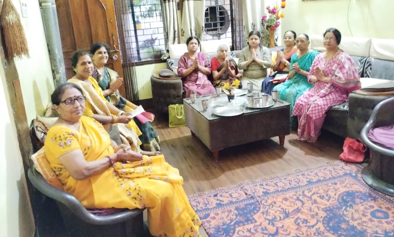 रामरक्षा स्तोत्र पाठ से भक्तिमय हुआ माहौल... महिलाओं में उत्साह बरकरार