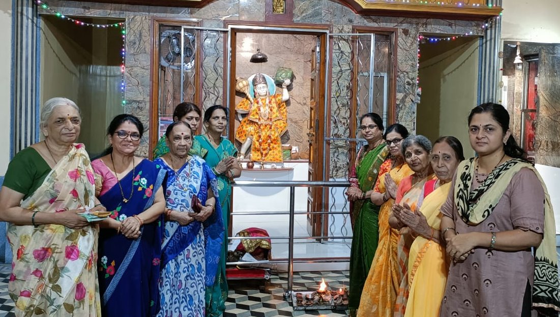 शनिवार शाम महिला केंद्रों ने किया राम रक्षा स्त्रोत और हनुमान चालीसा का पाठ