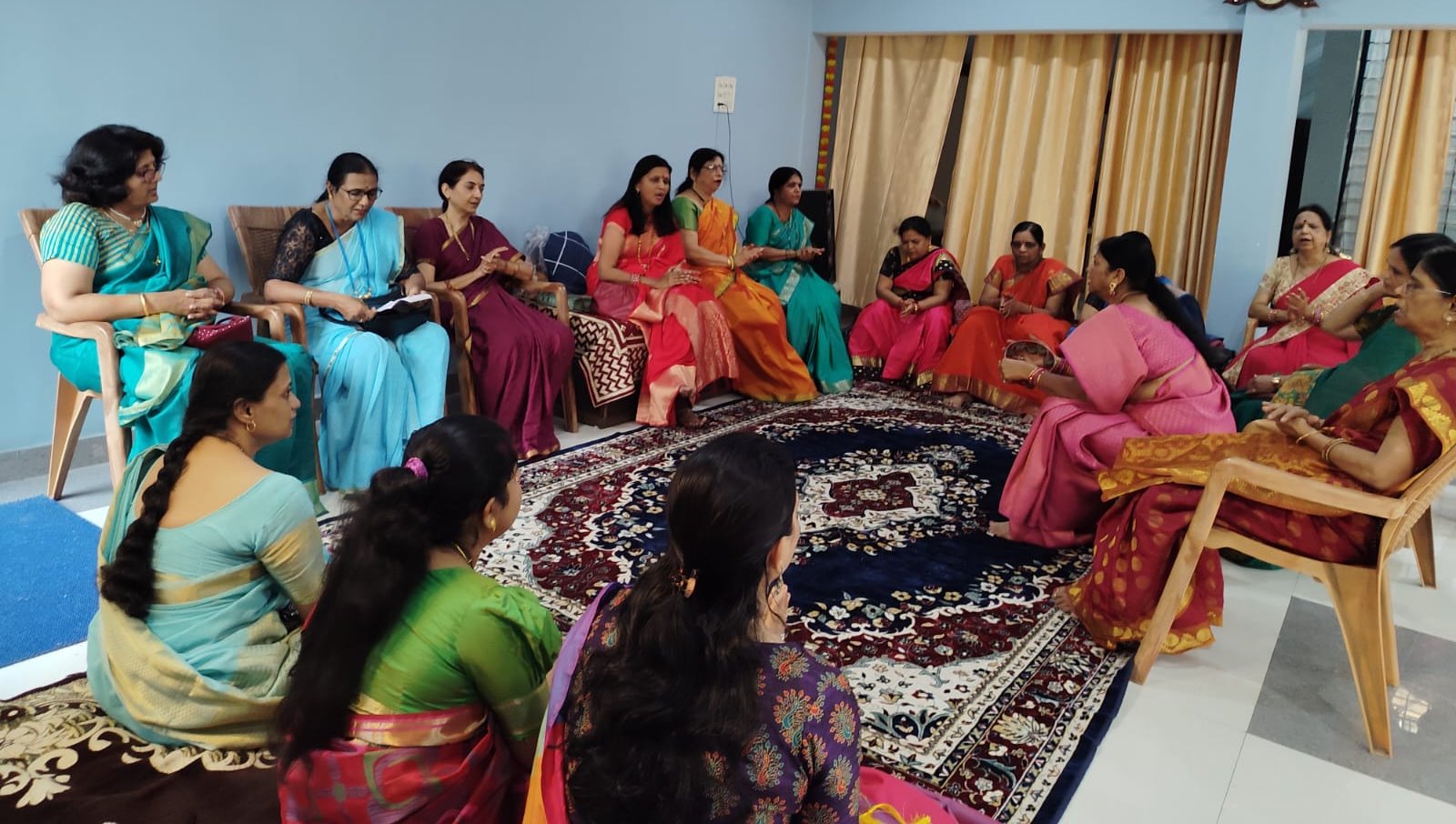 मंदिर के साथ घर में भी बहीं राम नाम की गंगा... महिला केंद्रों में किया रामरक्षा स्तोत्र का पाठ