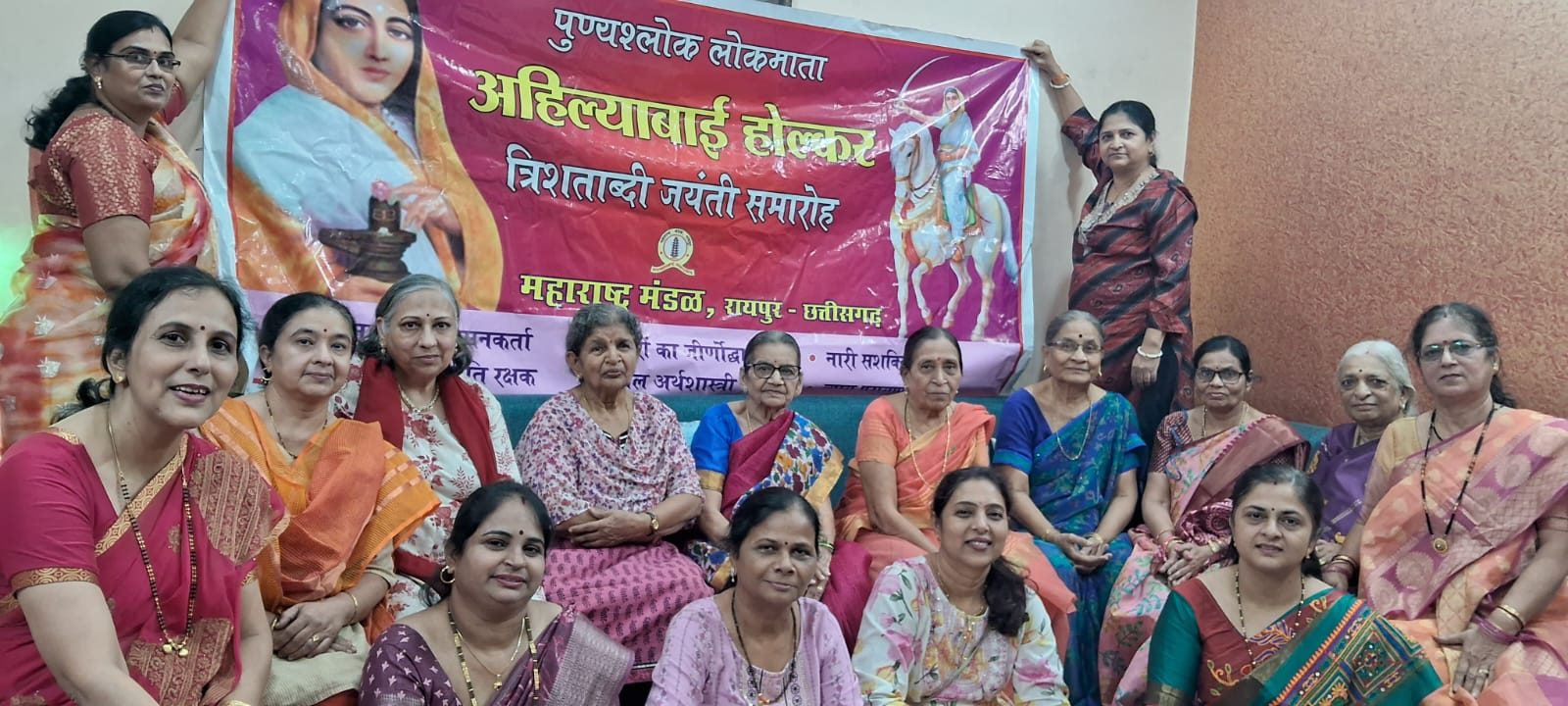 विधवा महिलाओं और समाज के परोपकार के लिए अहिल्या बाई ने किए कई काम