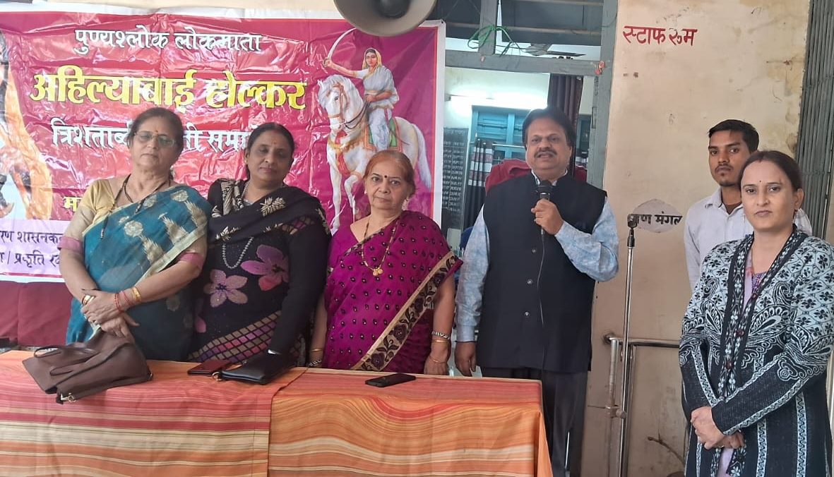 बच्चों ने उत्सुकता से सुनी अहिल्याबाई की वीरगाथा