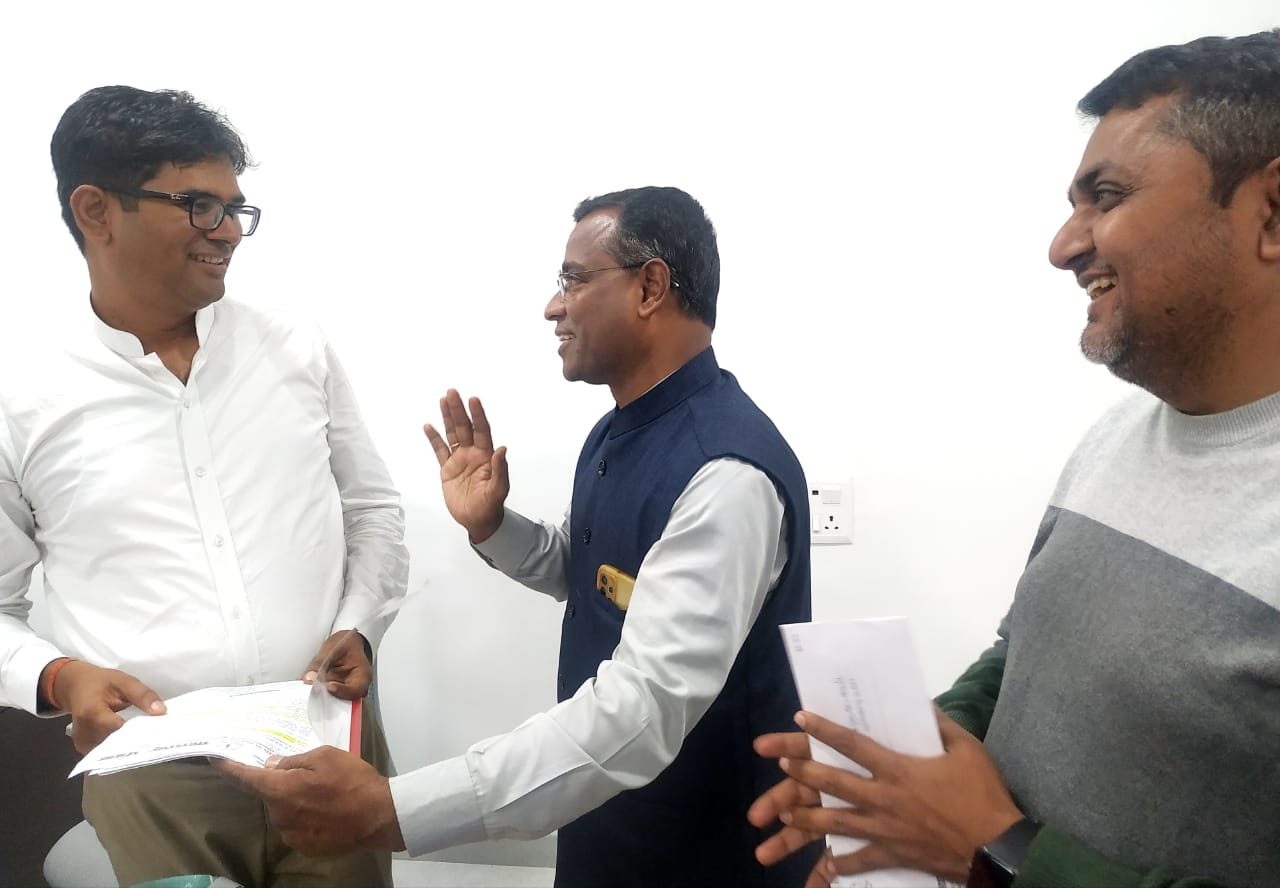  वित्त मंत्री को संत ज्ञानेश्वर स्कूल के वार्षिकोत्सव का न्यौता