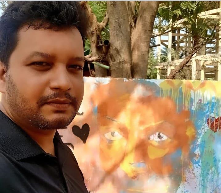 वर्ल्ड आर्ट डे पेंटिंग काम्पीटिशन में श्रेयश महाजन प्रथम