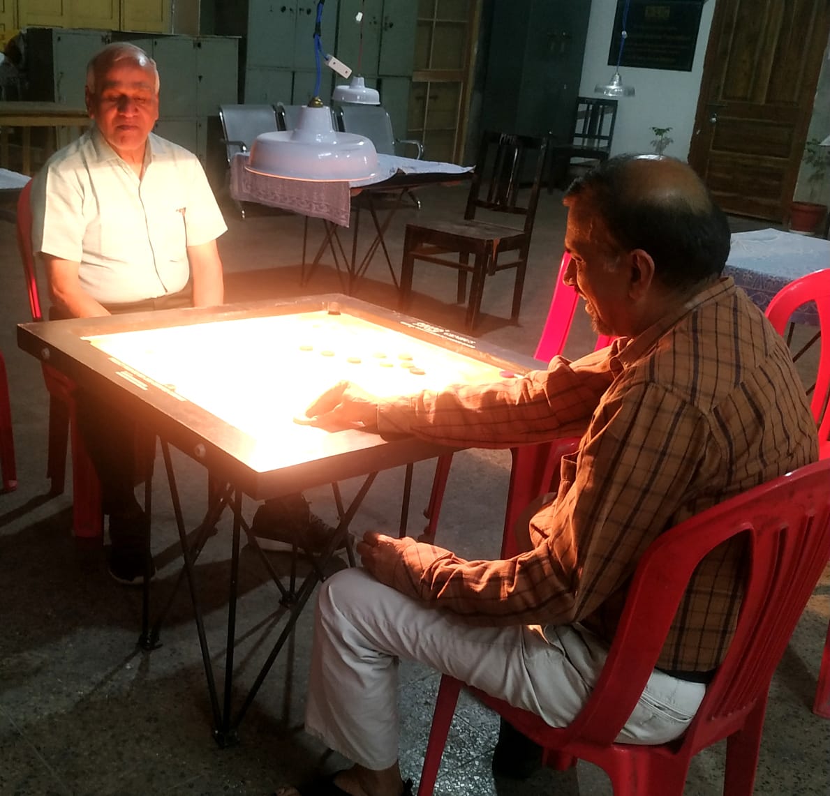  कैरम स्&zwj;पर्धा की तैयारियां पूर्ण, शनिवार से शुरू होंगे राजधानी के दिग्&zwj;गज खिलाड़ियों में भिडंत