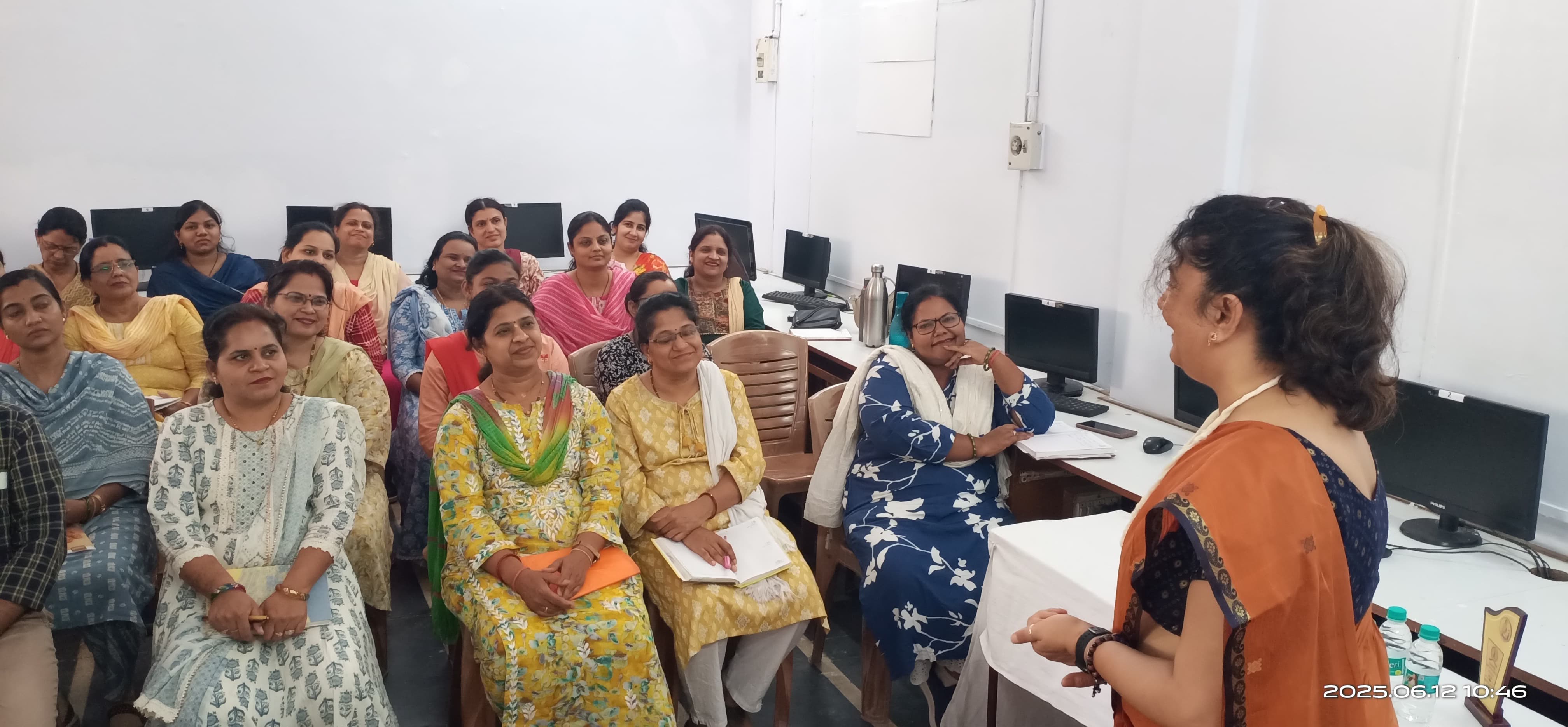  टीचिंग को धारदार बनाने स्वयं का अपडेटशन बेहद जरूरीः नीपा चौहान