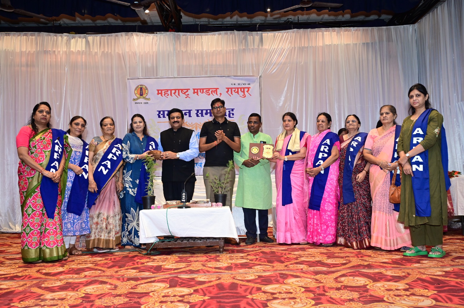 महाराष्ट्र मंडल गौरव अलंकरण से सम्मानित हुई कोपलवाणी और अर्पण सेवा समिति