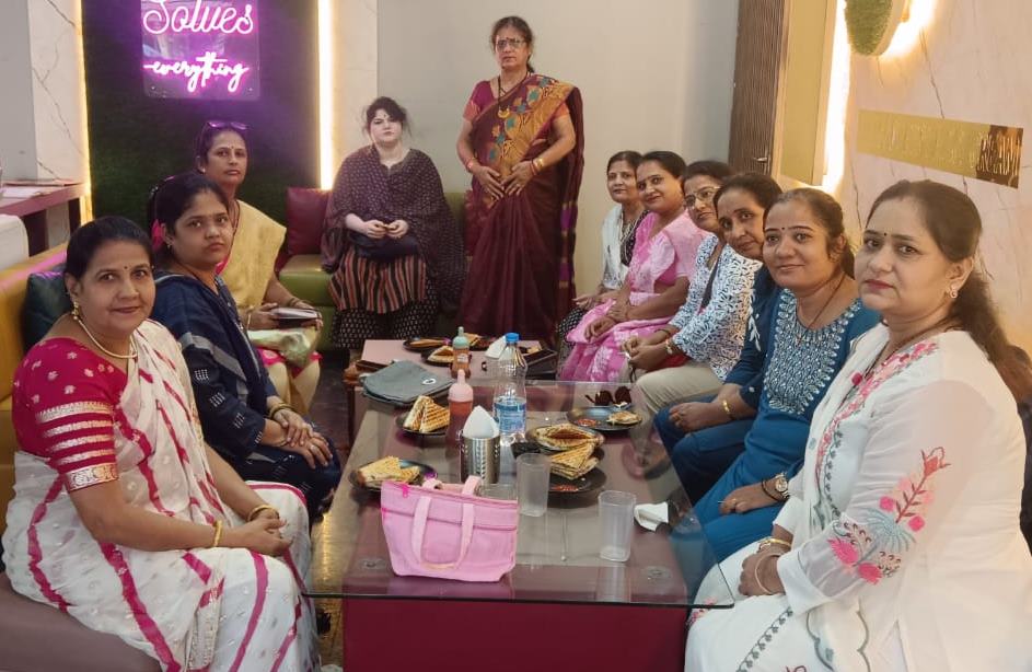 समाज भी हमारा और परिवार भी हमारा.. और यह बढ़ेगा तो हम भी बढ़ेगेः विशाखा