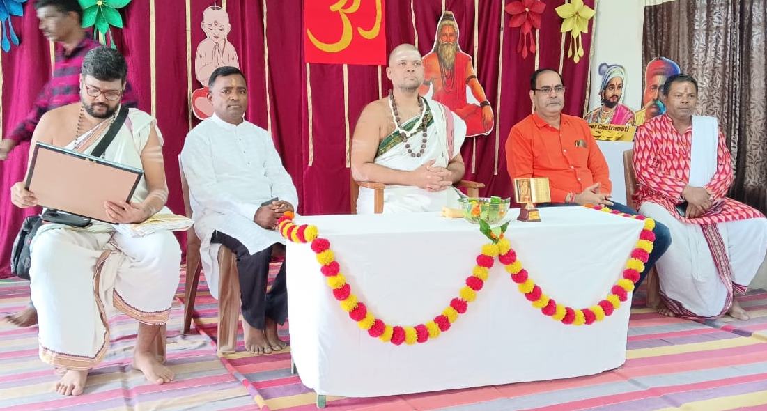 यह विद्यालय नहीं मां सस्वती की आराधना है, तप हैः आचार्य धनंजय शास्त्री