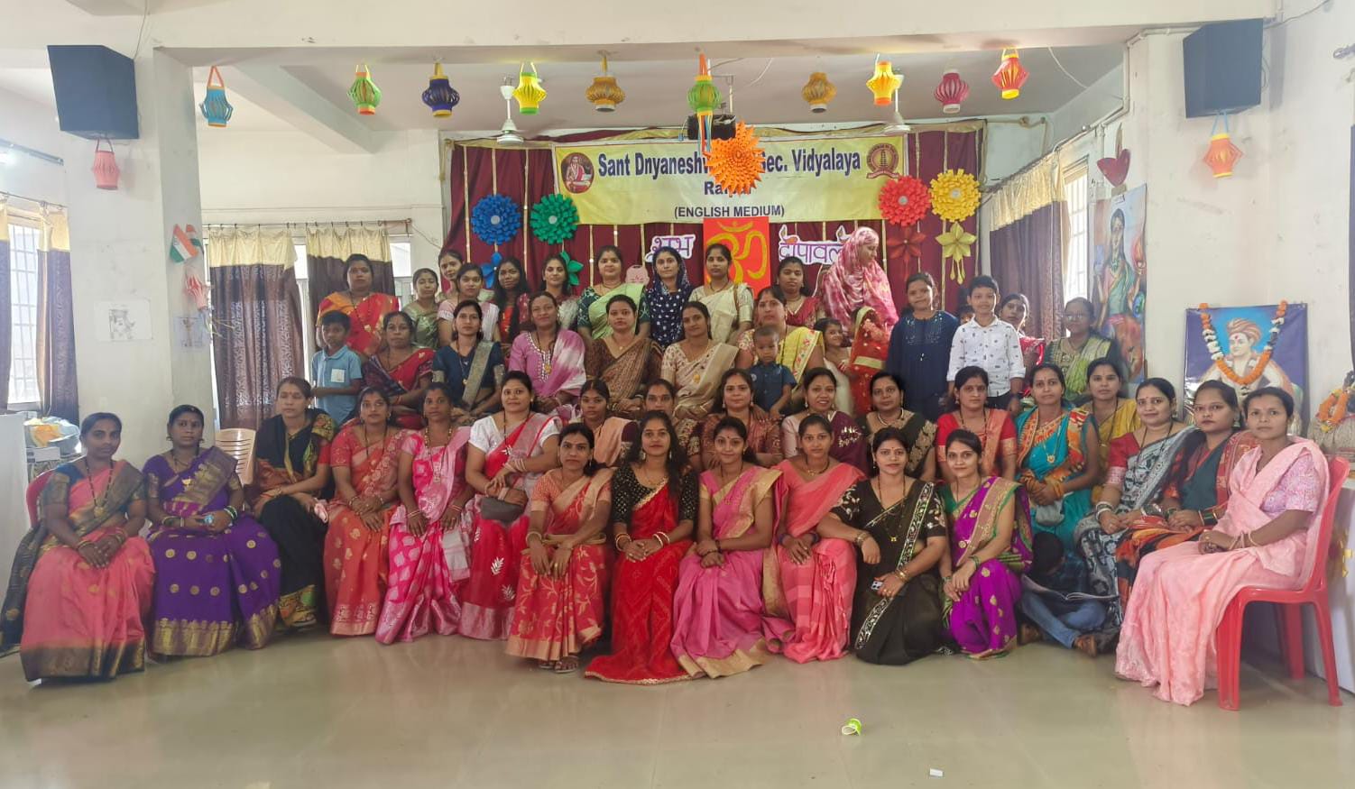 संत ज्ञानेश्वर स्कूल ने मनाया पैरेट्स दिवाली मिलन