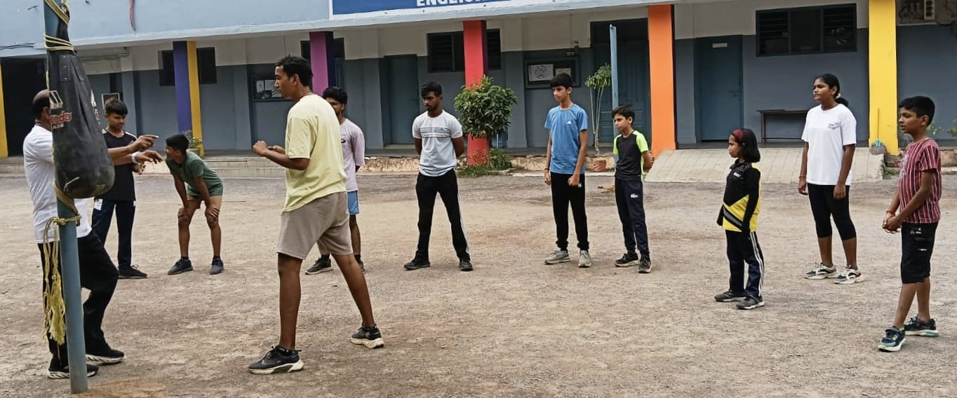 बच्चों के पास नेशनल रिंग फाइट चैम्पियनशिप में शामिल होने का अंतिम अवसर