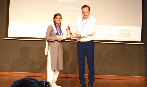 पूर्वी ने &lsquo;फ्लोइजी बेल्ट&rsquo; बना डाटा एआई स्टार्टअप काम्पिटिशन में जीता सेकंड प्राइज