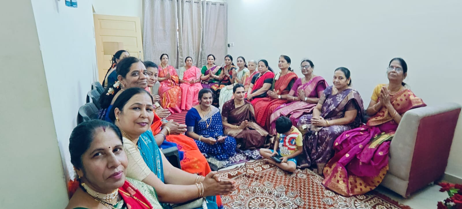 रोहिणीपुरम केंद्र के हल्&zwj;दी कुंकू में रोचक खेल का मजा भी