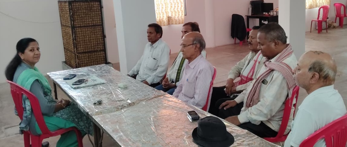 सियान गुड़ी में बुजुर्गों ने जाना जीवन में ध्यान और योग का महत्व