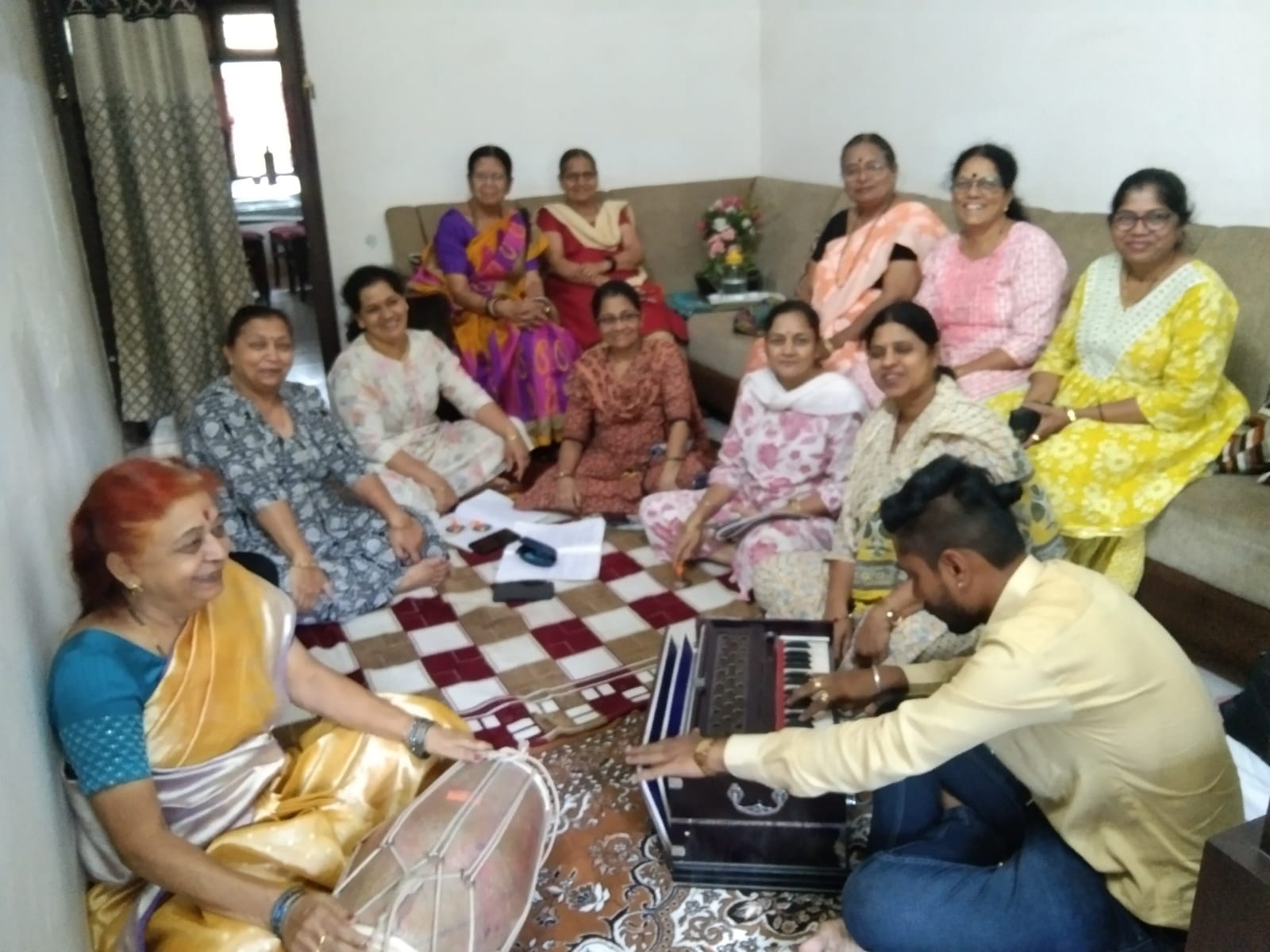 संगीतमय हनुमान चालीसा और रामरक्षा स्तोत्र का पाठ